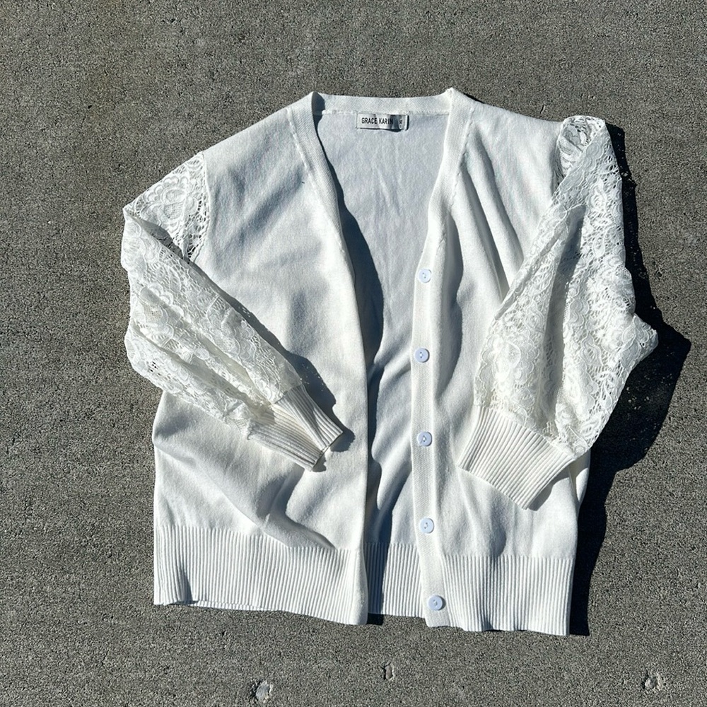 Grace Karin Cardigan Sweater with Lace Sleeves in White. Size XL.